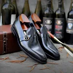 Jesenje poslovne ležerne kožne cipele za muškarce. Elegantne i udobne za posao i slobodno vreme. Savršene za profesionalni izgled. — foto 3