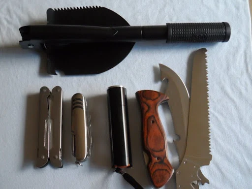 Title 4, Outdoor Camping Portable Combination Knife Kit ...