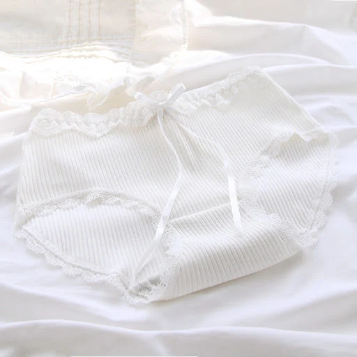 Title 7, Shorts donna in pizzo Lolita bianco, puro coton...