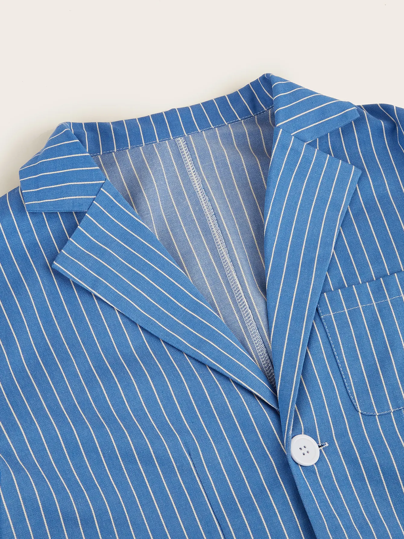Blazer casual fino listrado solto de algodão e linho para homem, perfeito para um visual leve e arejado. Conforto e estilo. — foto 6