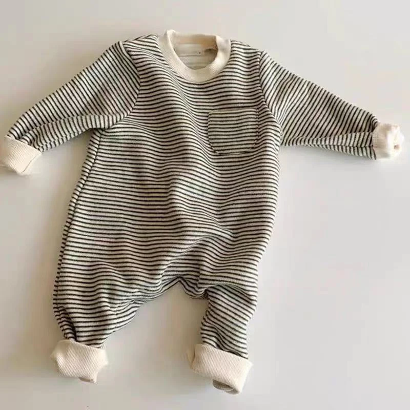 Macacão listrado coreano unissex para bebês, primavera e outono. Manga longa. Conforto e estilo para meninos e meninas. Roupa perfeita. — foto 5