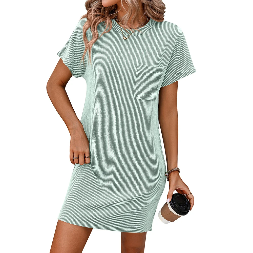 Vestido casual de manga curta com cor contrastante — foto 1