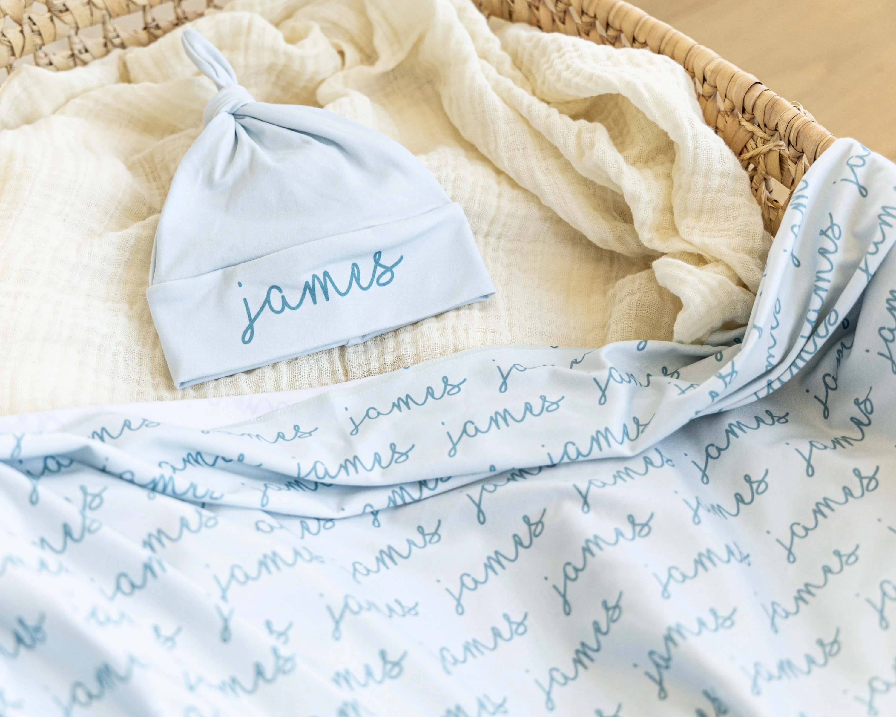 Cobertor para Bebê Personalizado com Nome Manta de Enrolar Macia e Confortável Presente Perfeito para Recém-Nascidos e Chá de Bebê — foto 13