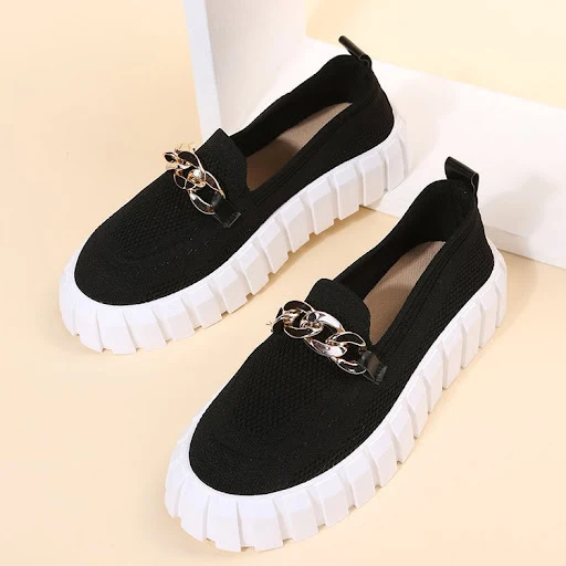 Title 4, Ladies Flying Metal Chain Round Toe Platform S...