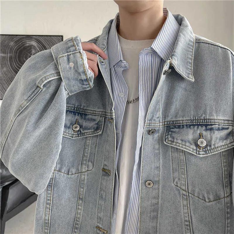 Spring and Autumn Denim Jacket Men. Versatile and comfortable denim coat. Ideal for everyday wear and a stylish, classic — photo 2