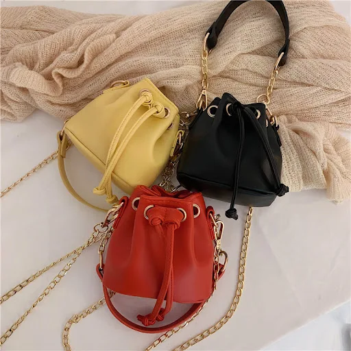 Title 9, Bolsa de ombro estilo balde em lona, perfeita p...