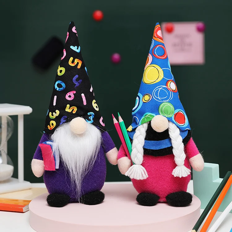 Camiseta de Formatura do Mascote Escolar Rudolph com Pernas Curtas Celebre a formatura com estilo e conforto, ideal para usar em eventos escolares. — foto 7