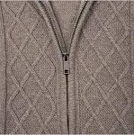 Cardigan a maniche lunghe con collo alto e zip, un capo versatile per comfort e stile. Perfetto per look casual o più eleganti, ideale in ogni stagione. — foto 18