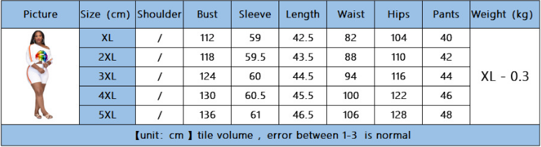 Title 1, T-shirt e pantaloncini stampati con maniche a t...