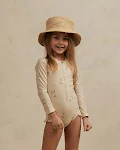 Maiô infantil floral doce de verão. Ideal para meninas que adoram nadar com conforto e estilo. Perfeito para um dia de sol na praia ou piscina. — foto 16