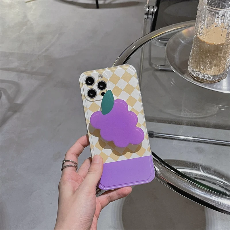 Title 5, Capinha de celular com porta-uvas com design de...