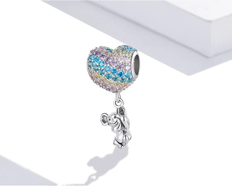 Pingente de Prata Koala Pequeno com Balão Amor Moda Um acessório encantador que combina amor e moda, perfeito para presentear ou complementar seu visual. — foto 3