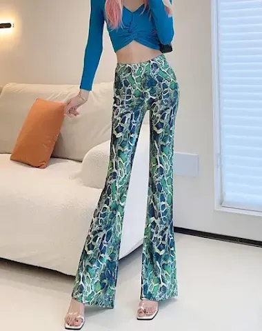 Women's Snake Print Bell-bottom Pants High Waist Slimming Fit. Enhance your style with these flattering pants for a conf