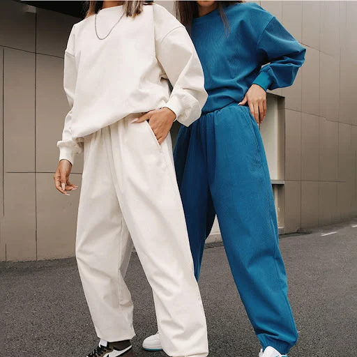 Title 9, Womens Sports And Leisure Sweater Trousers Suit
