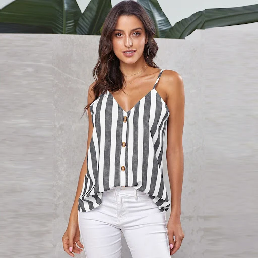 Title 3, T-shirt da donna con scollo a V monopetto con n...