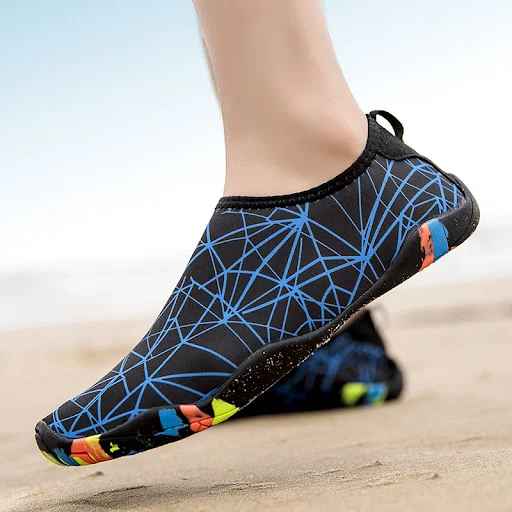 Title 4, Beach snorkeling shoes, diving shoes for couples