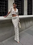 Dames tweedelige rok met top in contrasterende kleuren Stijlvolle outfit voor vrouwen Comfortabel en veelzijdig Perfect voor een trendy en modieuze look — foto 2