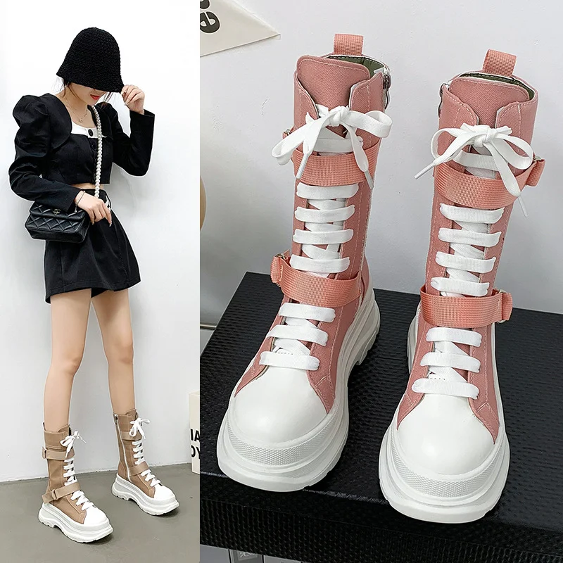 Botas de lona con plataforma y cordones para mujer, calzado casual y cómodo. Perfectas para un look moderno y versátil, ideales para el día a día. — foto 17