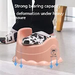 Draagbaar baby-urinoir, toiletkrukje en toilet. Handig voor onderweg en thuis, maakt zindelijkheidstraining gemakkelijk en comfortabel. — foto 21