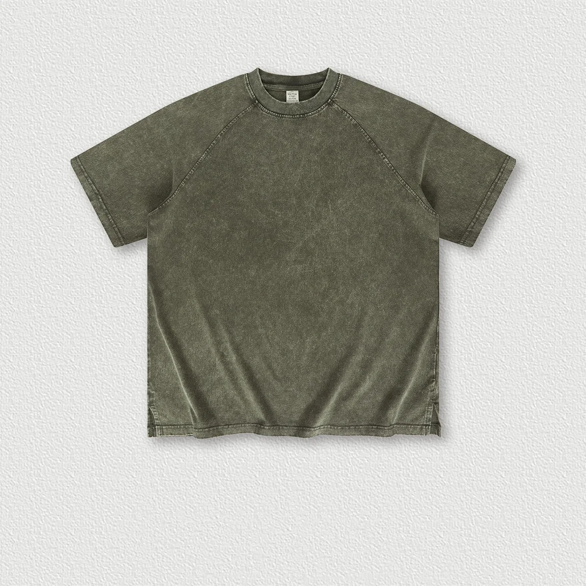 T-shirt da uomo con maniche corte divise raglan, tinto con cera e lavabile, perfetto per comfort e stile, facile da curare — foto 8