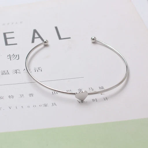 Title 1, Pulsera "Europe and The United States Love Wome...