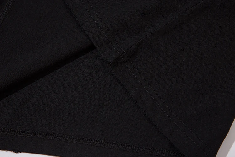 Camiseta manga curta com estampa de degradê de borboleta. Ideal para o verão, confortável, estilosa e com um design exclusivo que adiciona um toque artístico. — foto 14