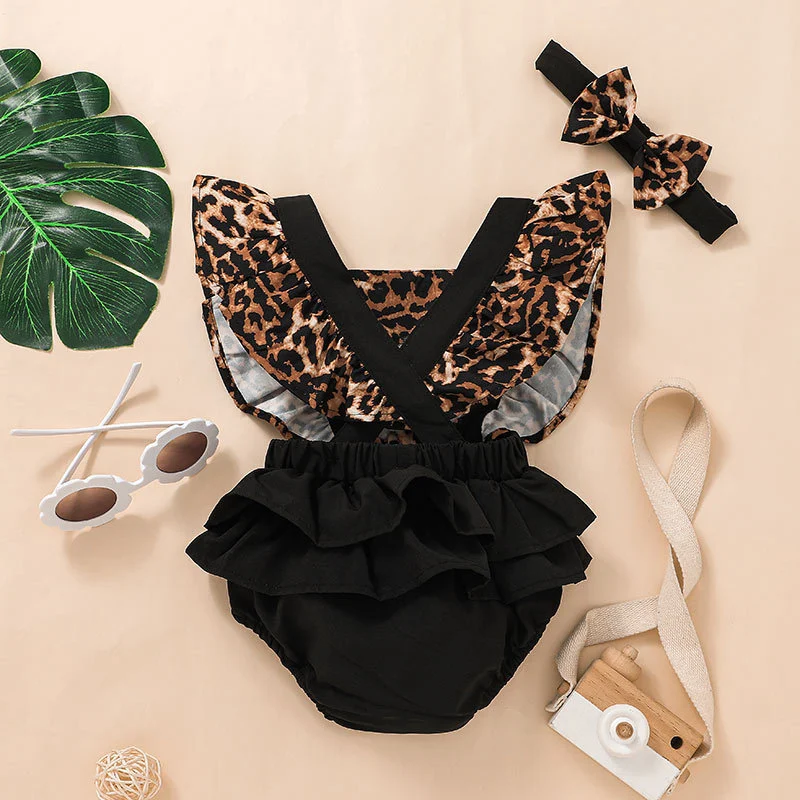 Macacão triangular de bebê com estampa de leopardo para passeios de verão. Conforto e estilo garantidos para os pequenos exploradores. — foto 11
