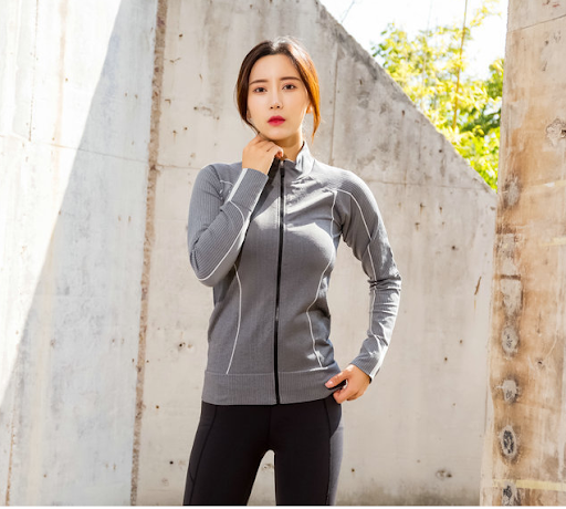 Title 6, Roupas esportivas slim fit para homens e mulher...