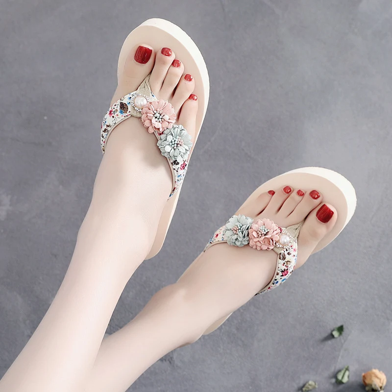 Women's Summer Beach Flip-Flops with Wedge, Height Increasing, Casual Outdoor Sandals, perfect for the beach, stylish an — photo 1