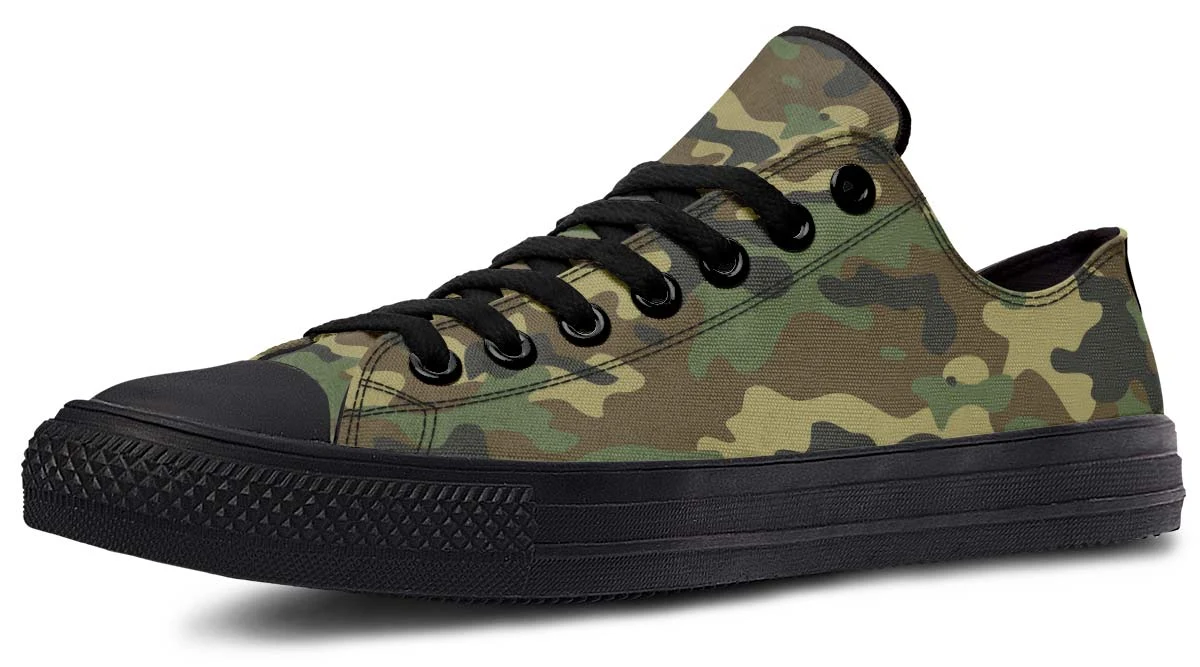 Fashion Print Couple Low-Top Canvas Shoes, comfortable and stylish footwear for everyday wear, designed to complement yo — photo 7