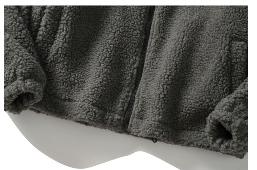 Jaqueta masculina com gola alta grossa e estilo roqueiro. Solta e confortável, perfeita para o inverno e para um visual moderno e despojado. — foto 16