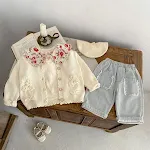 Suéter de flores 3D tejido a mano para bebés y niños pequeños. Cálido, suave y adorable, perfecto para mantener a los pequeños abrigados con estilo. — foto 2