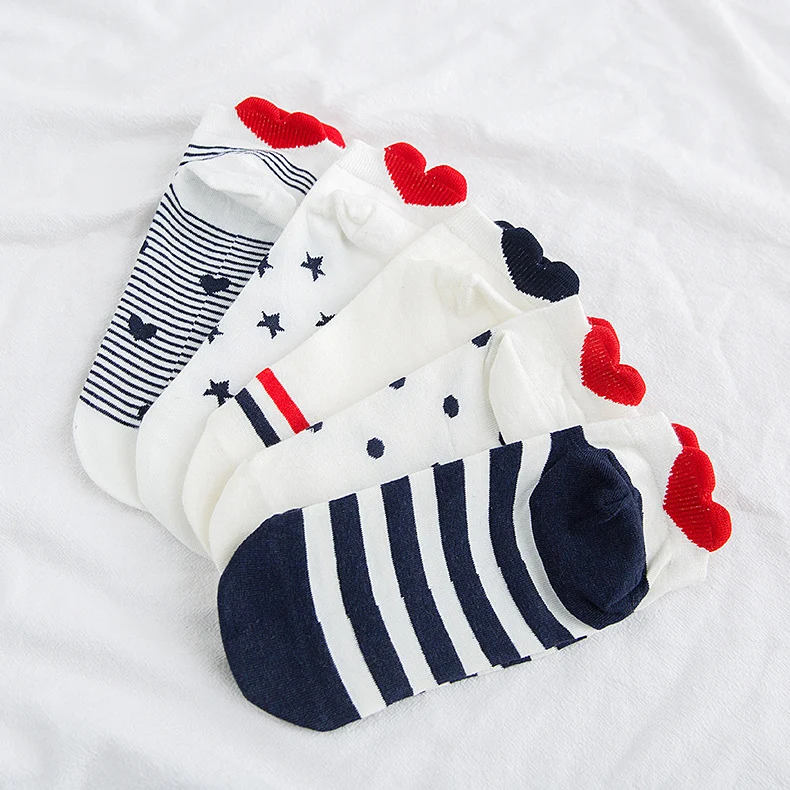 Meias infantis 3D Heel Love para crianças, conforto e estilo tridimensional. Dê amor aos pés dos seus filhos com design único! — foto 5