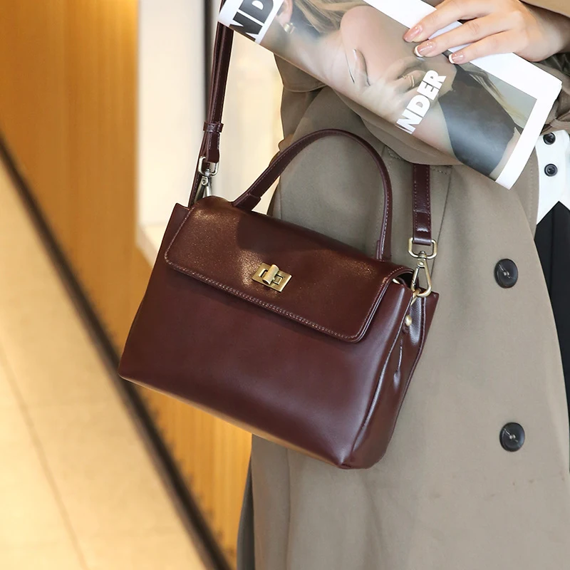 Women's High-Grade Shoulder Bag Stylish and functional design Durable and versatile Perfect for everyday use and special — photo 6