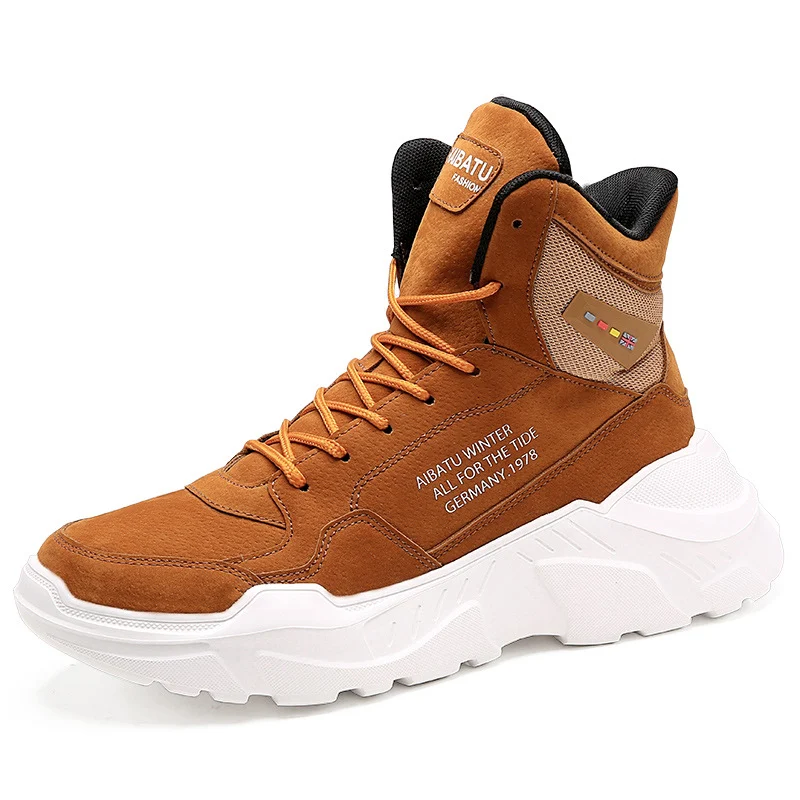 Heren Martin high-top schoenen voor een trendy look. Duurzaam en comfortabel, perfect voor dagelijks gebruik of een speciale gelegenheid. Bestel nu. — foto 1