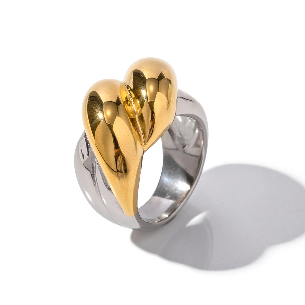 Anel de Ouro Fátima — Proteção e elegância em uma joia. Use este anel dourado diariamente e em ocasiões especiais com seu design único e atemporal. — foto 1
