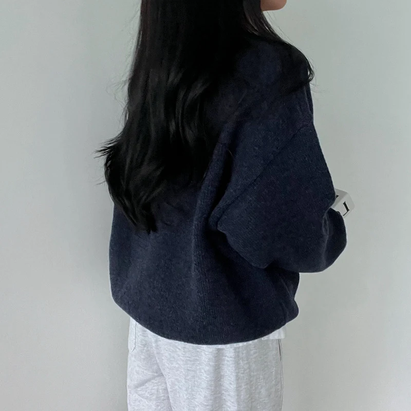 Title 20, Effen V-hals trui voor dames, casual en comfort...