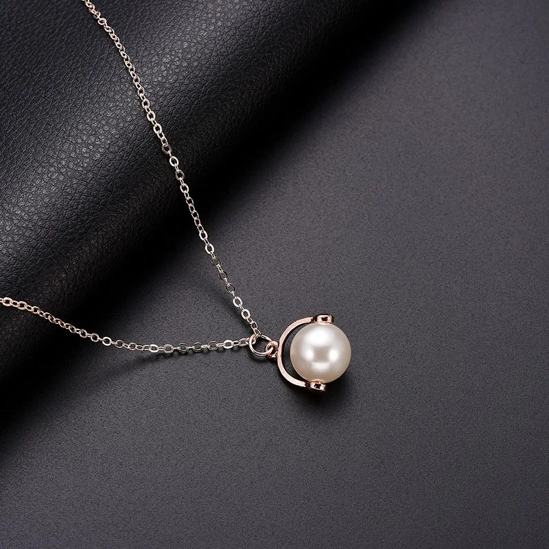 Twee-delige oorbellen set, legering met ingelegde parel. Voeg een vleugje elegantie en verfijning toe aan je outfit en straal in elke gelegenheid. — foto 4