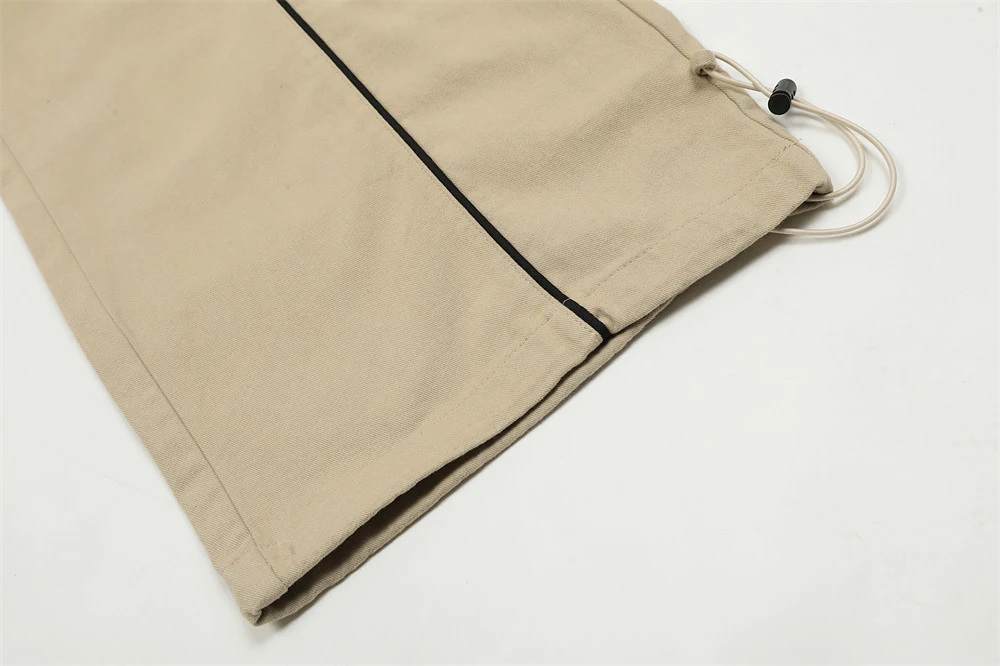 Heren sportbroek met losse pasvorm, trekkoord en enkelbanden. Comfortabel en flexibel voor sporten en ontspanning. — foto 3