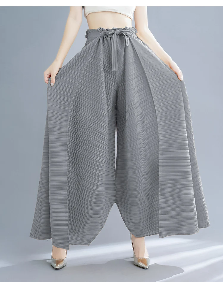 Women's Pleated Wide Leg High Waist Pants, large straight-leg fit, offering a comfortable and stylish silhouette for all — photo 2