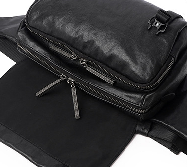 Title 3, Bolsa masculina casual em couro curtido vegetal...