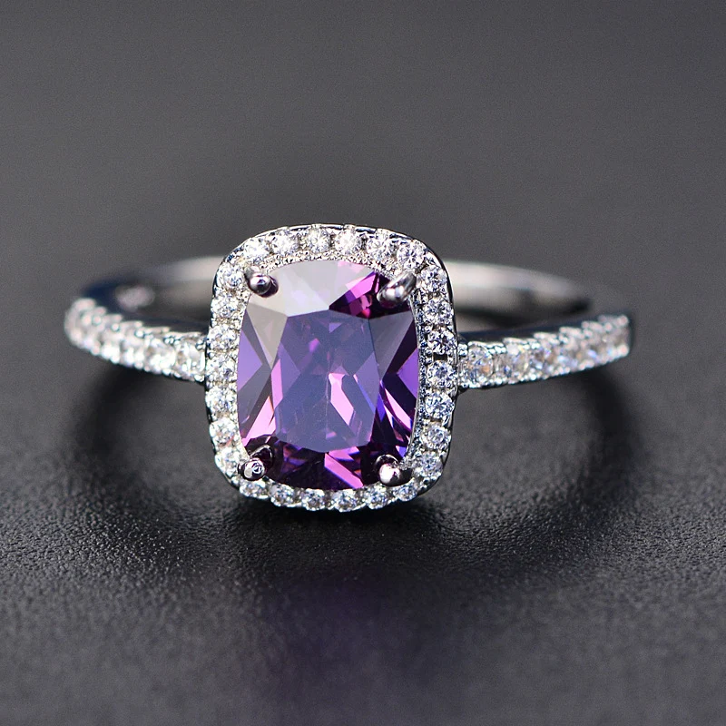 Anel de diamante feminino quadrado multicolor, clássico e charmoso. Expresse seu temperamento com este anel deslumbrante. — foto 1