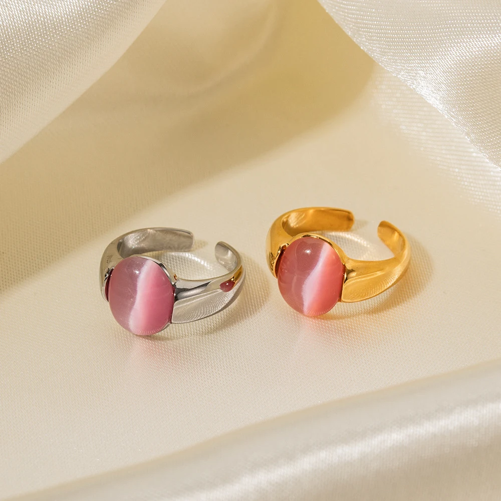 Anel de opala de aço inoxidável dourado 18K. Joia moderna e elegante para mulheres. Perfeito para uso diário e presente. — foto 4