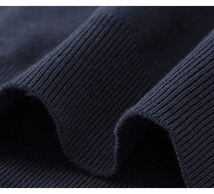 Men's Round Neck Striped Knitted Bottoming Shirt. A comfortable and stylish base layer for any outfit, perfect for layer — photo 5