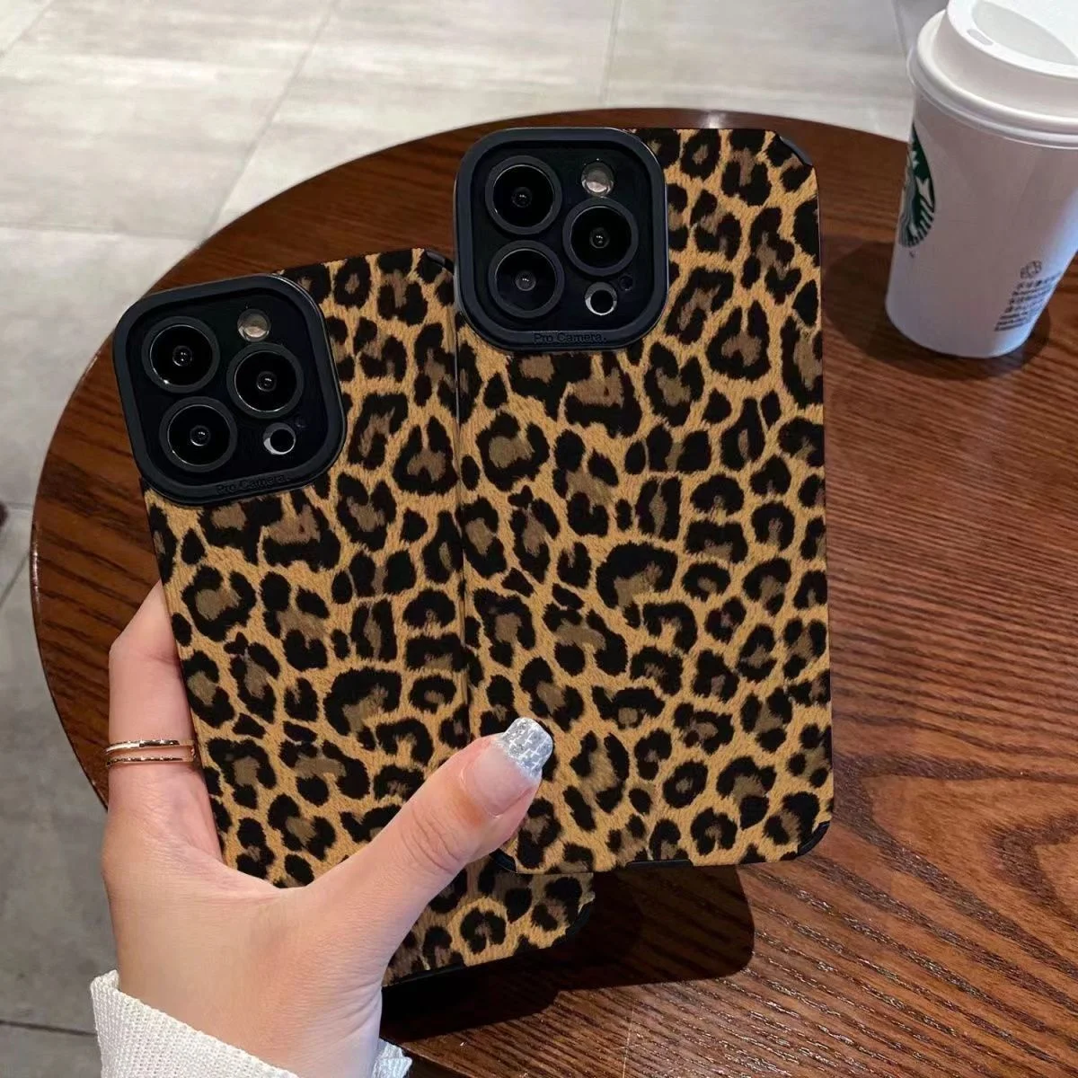 Title 2, Capa para telefone 15 com estampa de leopardo m...